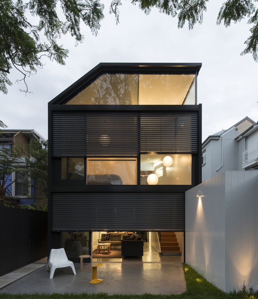 Cosgriff House adjustable louvres opening & closing sequence