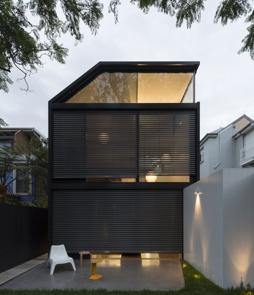 Cosgriff House adjustable louvres opening & closing sequence