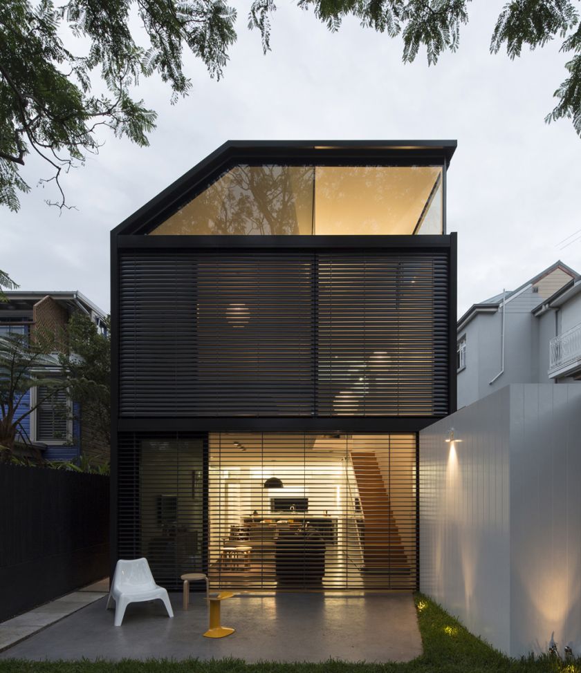 Cosgriff House adjustable louvres opening & closing sequence